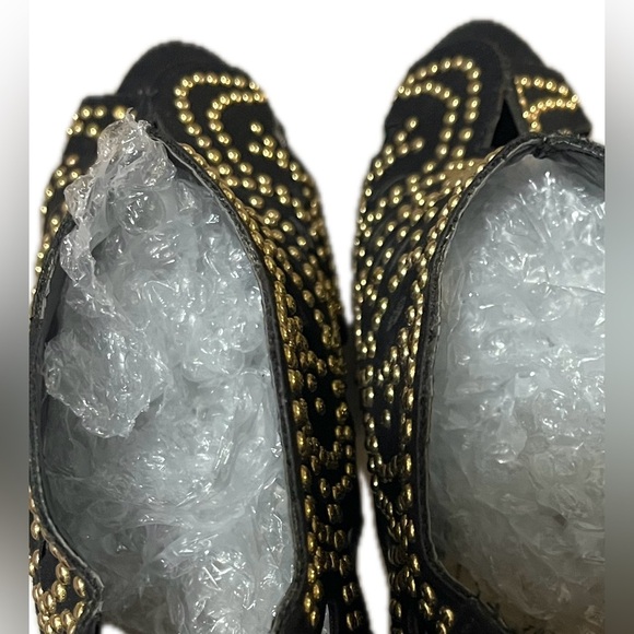 JustFab Elegant Suede Black and Gold Ankle Boot Women's Heels, Size 8 - Picture 8 of 12